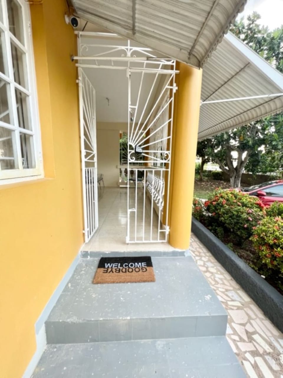 Entrance to front door