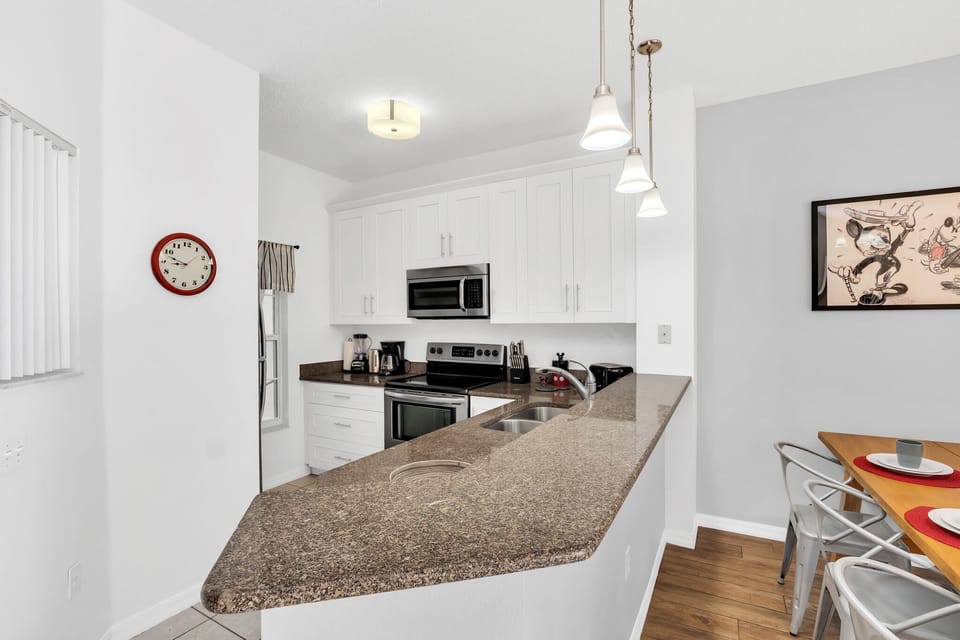 Villa (3 Bedrooms) | Private kitchen | Microwave, oven, stovetop, dishwasher