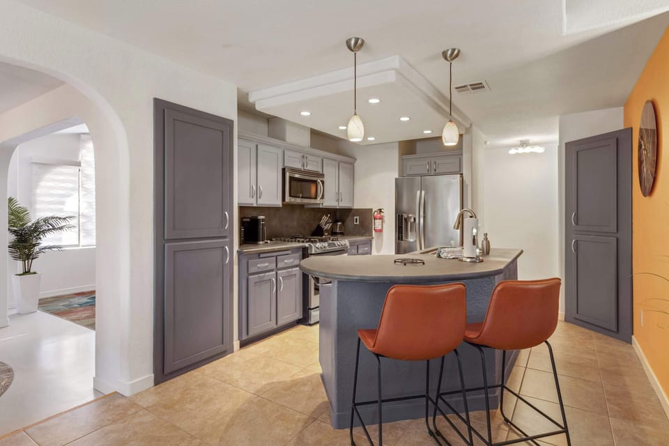 House, Multiple Beds, Pool Access, Mountain View (Casa de Arcos) | Private kitchen | Fridge, microwave, oven, stovetop