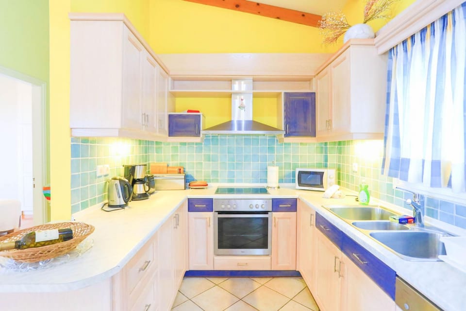 House | 3 bedrooms, iron/ironing board