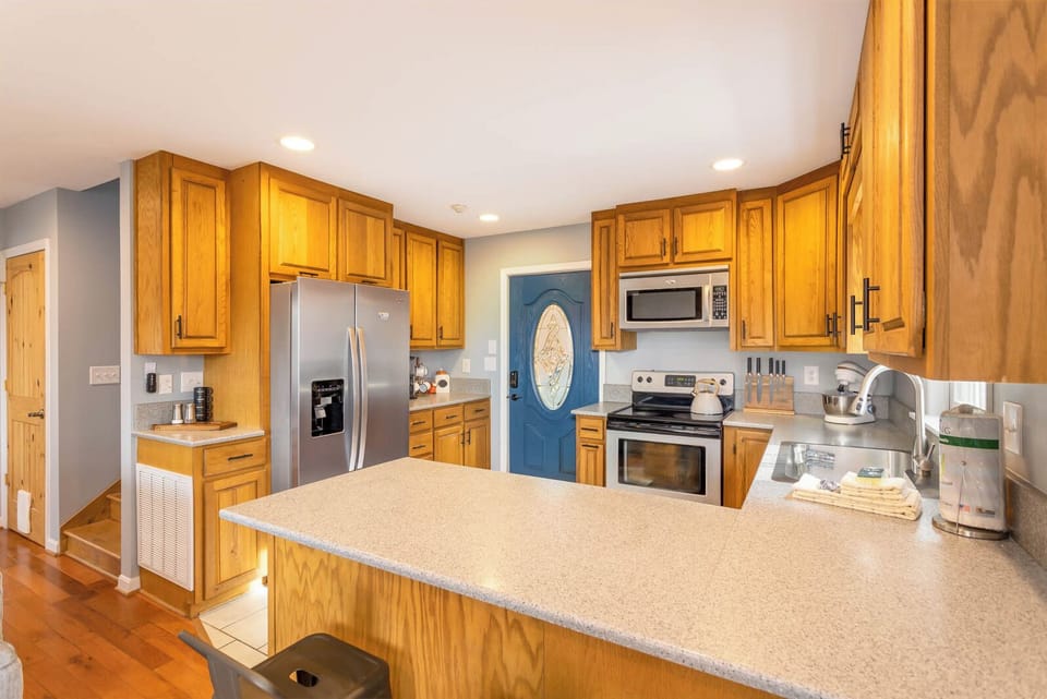 Kitchen with Bar Stool Seating
