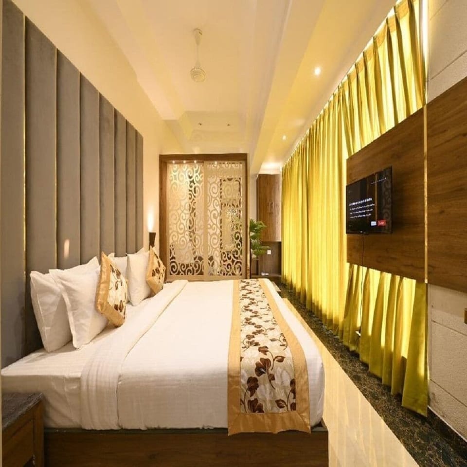 Family Room | Soundproofing, free WiFi
