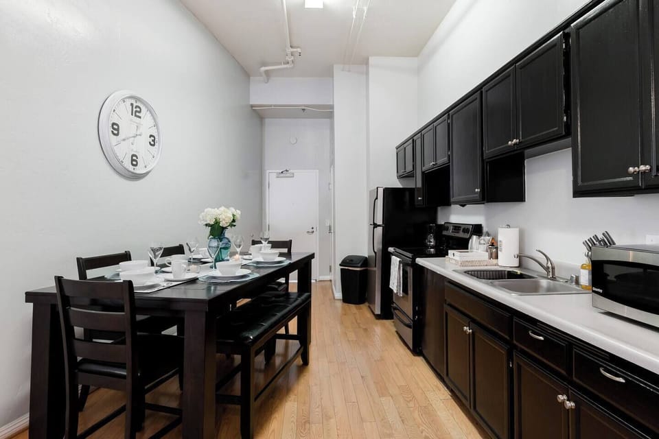 Full Kitchen & Dining area are integrated with the living room loft with high ceilings to give you the feeling of lots of space