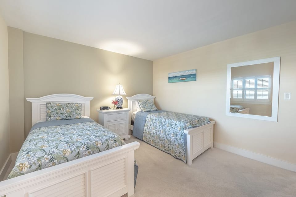 Twin Bedroom