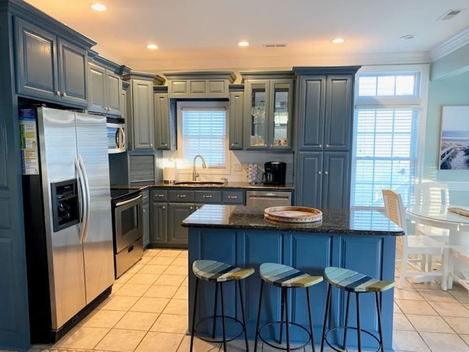 enjoy the open concept kitchen/dining and living room