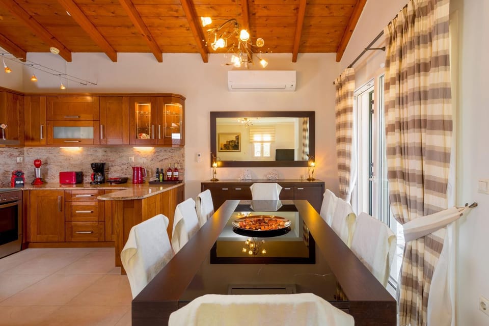 House | 4 bedrooms, WiFi