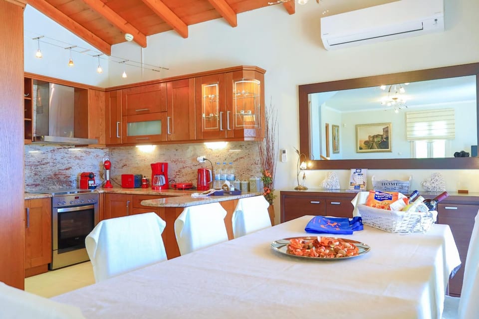 House | 4 bedrooms, WiFi
