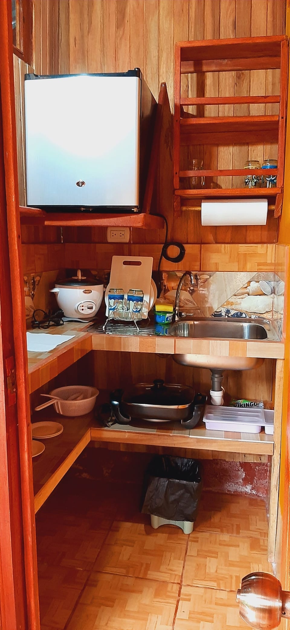 Quadruple Room | Private kitchen | Mini-fridge, stovetop, coffee/tea maker, rice cooker