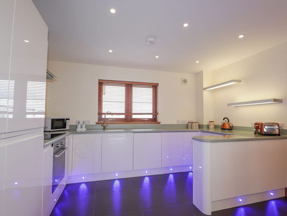Fridge, dishwasher, electric kettle, toaster