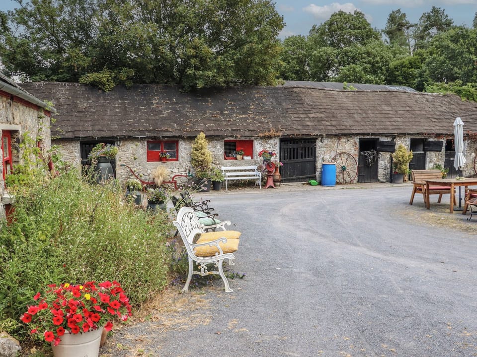 Cottage | Outdoor dining