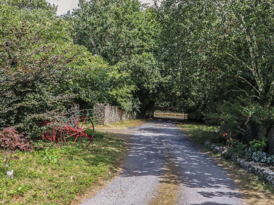 Cottage | Miscellaneous