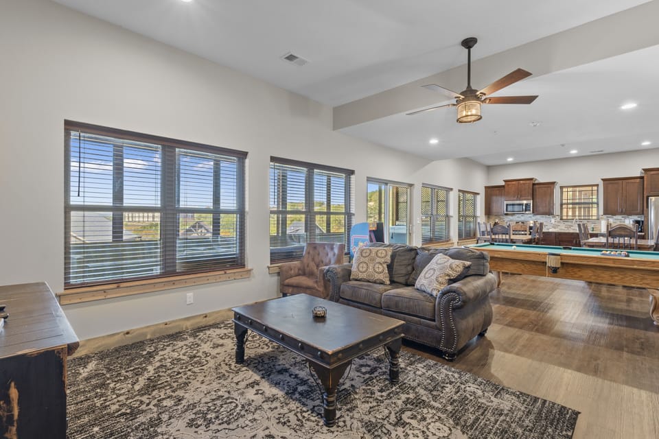Cottage, Multiple Bedrooms | Living area