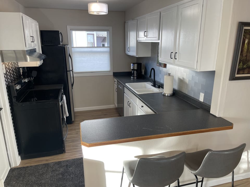 Easy layout for friends and family!