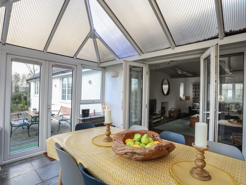 Cottage | Interior