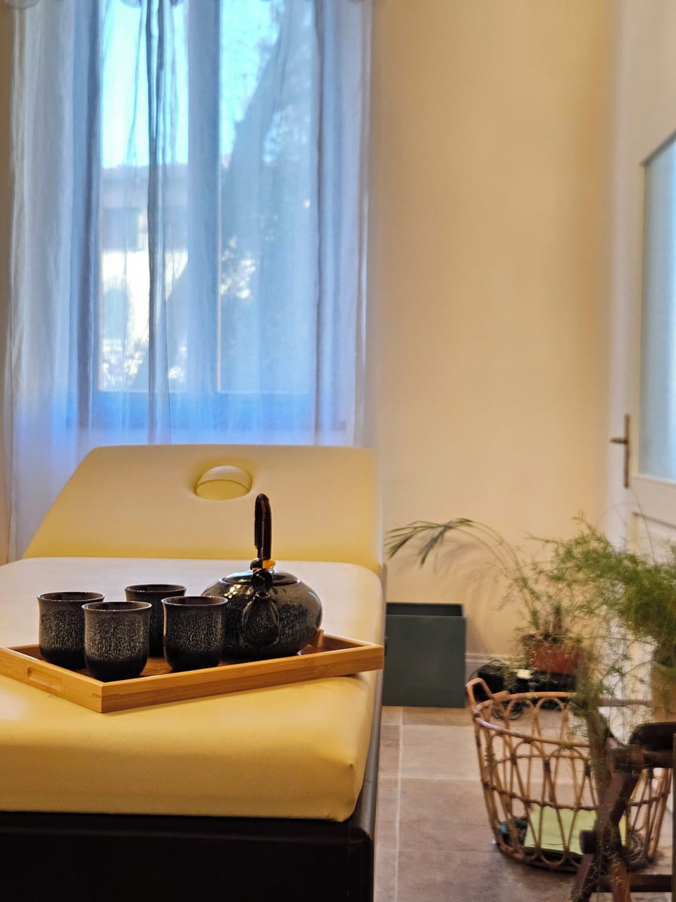 Deep-tissue massages, Swedish massages, prenatal massages