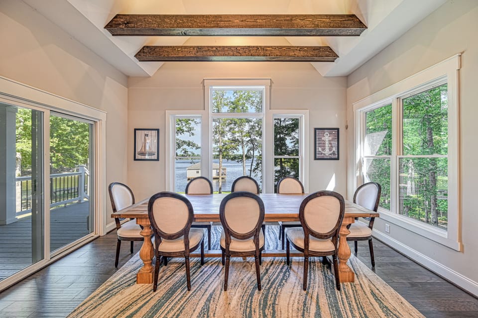 Large dining room + Screened-in porch & covered patio offer add'l dining