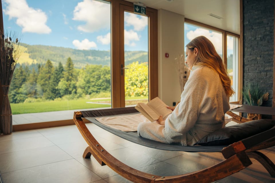 Sauna, hot tub, steam room, massages