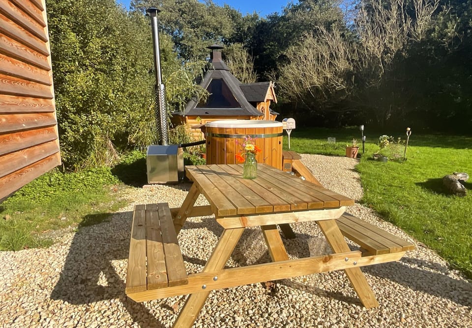 Glamping hut for two with outdoor seating area, Lizard Peninsula, Cornwall