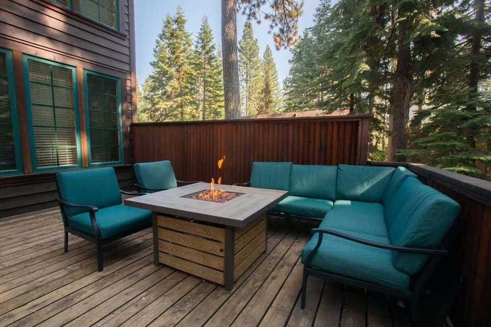 Take in the fresh mountain air and clear starry nights as you warm up by the outdoor fire pit perfect for enjoying those lovely summer nights.