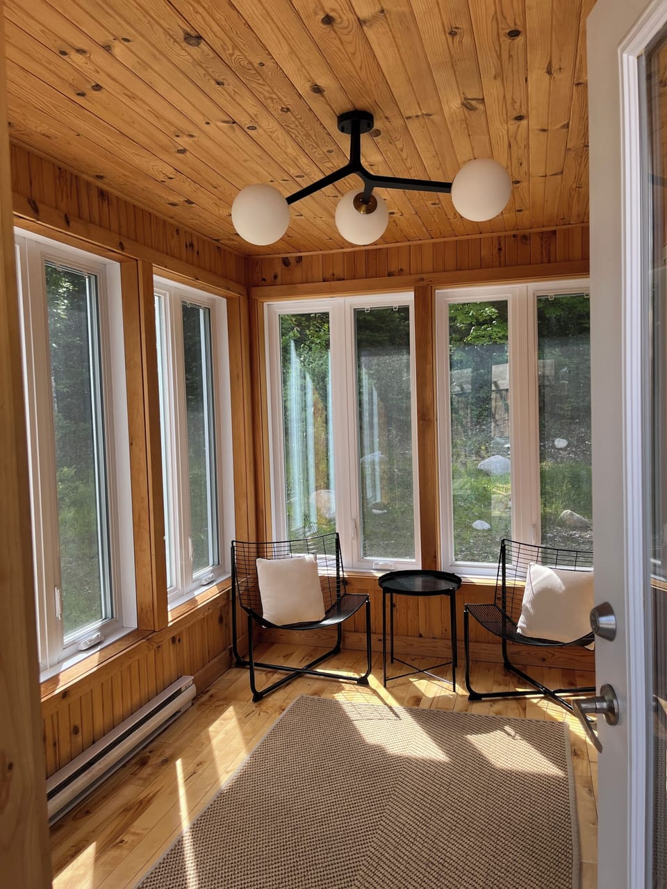 Sunny room/veranda
