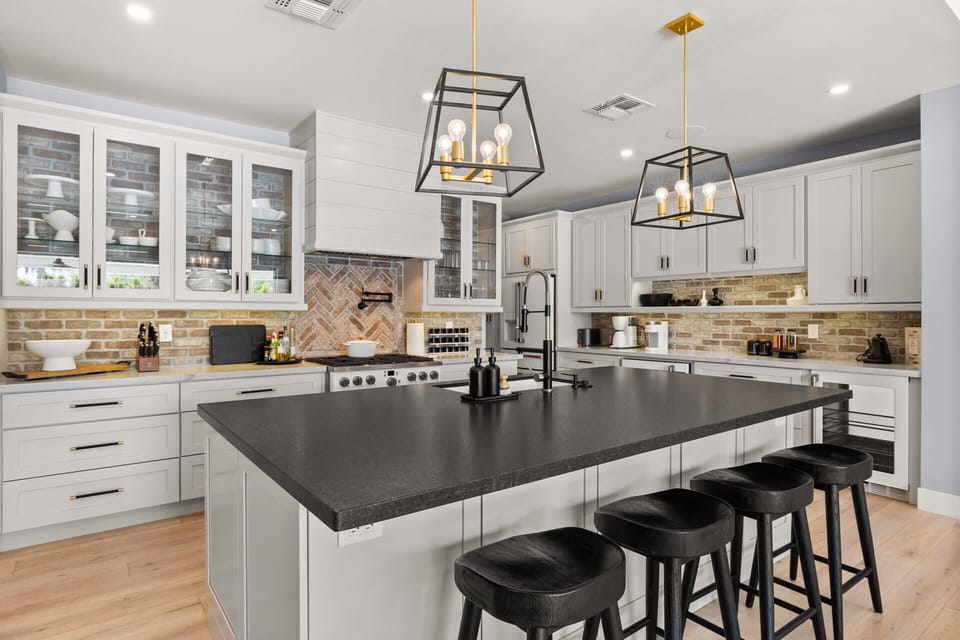 Kitchen focal point: The center aisle adds style and functionality to your culinary space
