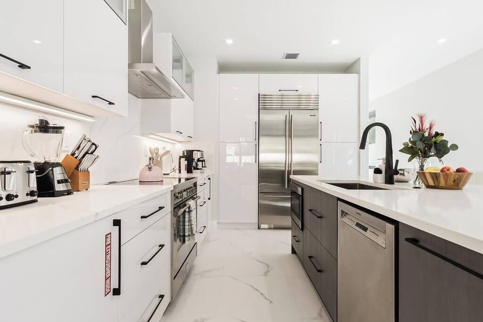 Unleash the chef in you, once you set your sights on our modern cooking appliances.