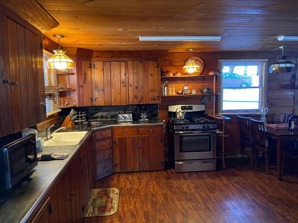 Fully equipped kitchen