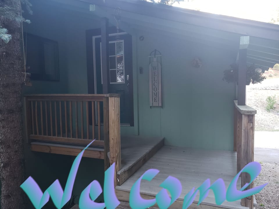 We're glad you're here. Come on in!
