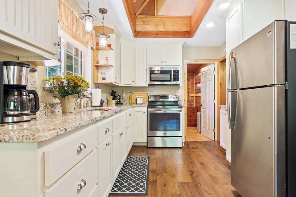 Get cooking in our fully stocked kitchen – everything you need to whip up a tasty meal, including spices and cooking oil is right here.