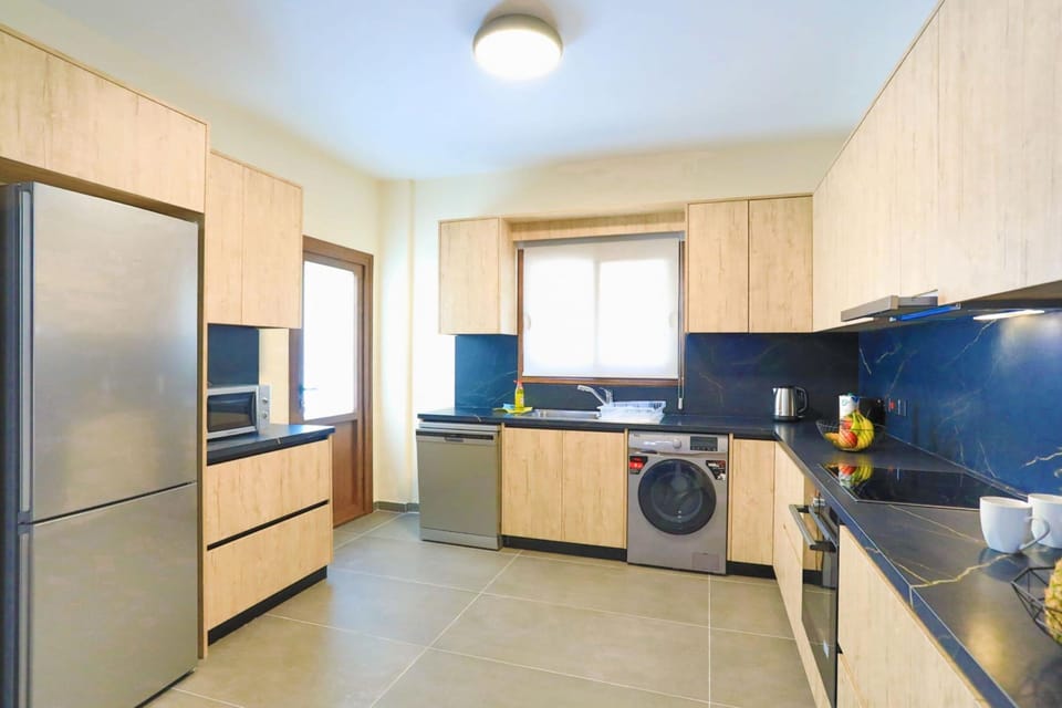 House, Smoking | 3 bedrooms
