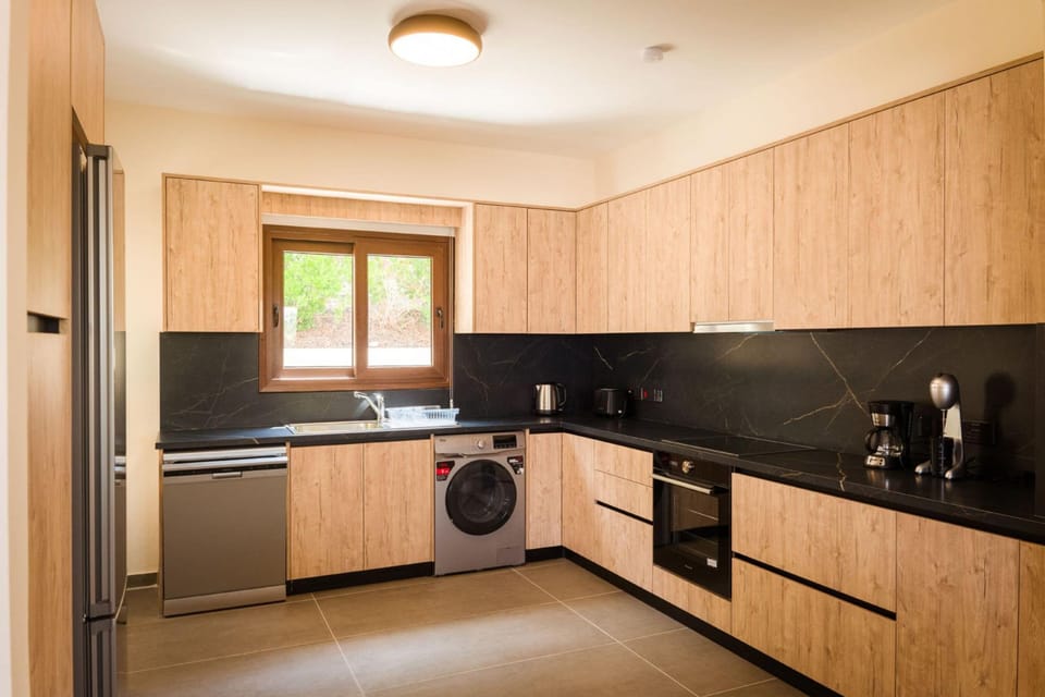 House, Smoking | 3 bedrooms