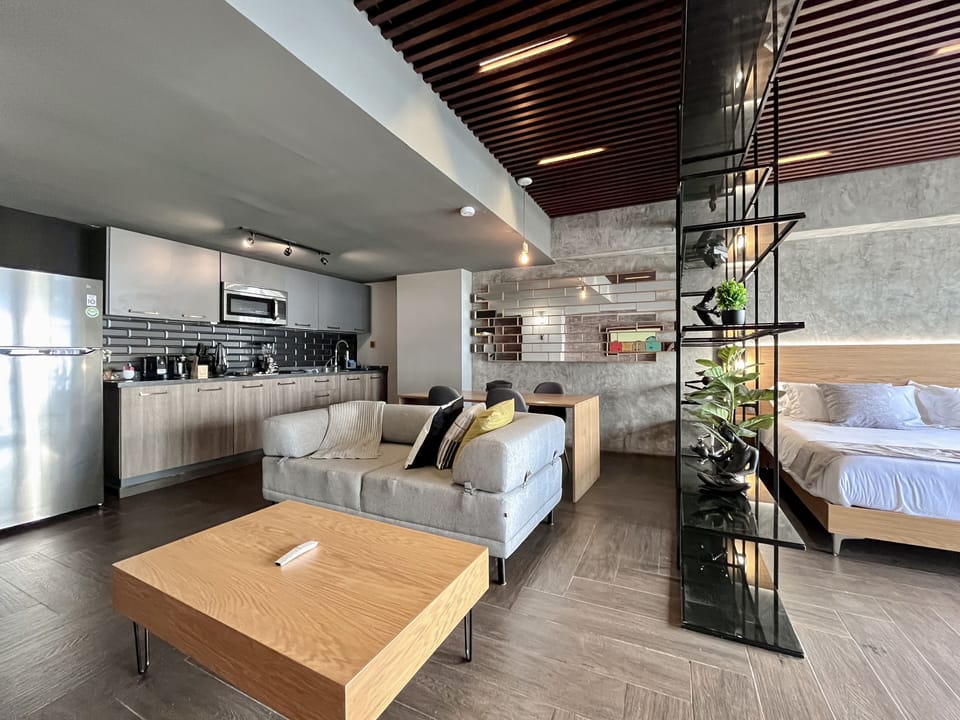 Business Apartment, Pool Access | 1 bedroom, Egyptian cotton sheets, premium bedding, down comforters