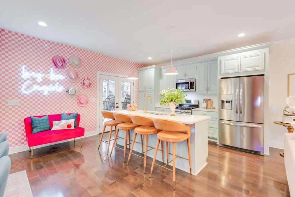 Long live cowgirls! Sit at the countertops or at the dining room table. This fully stocked kitchen has everything you need