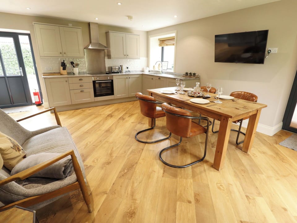 Cottage | Interior