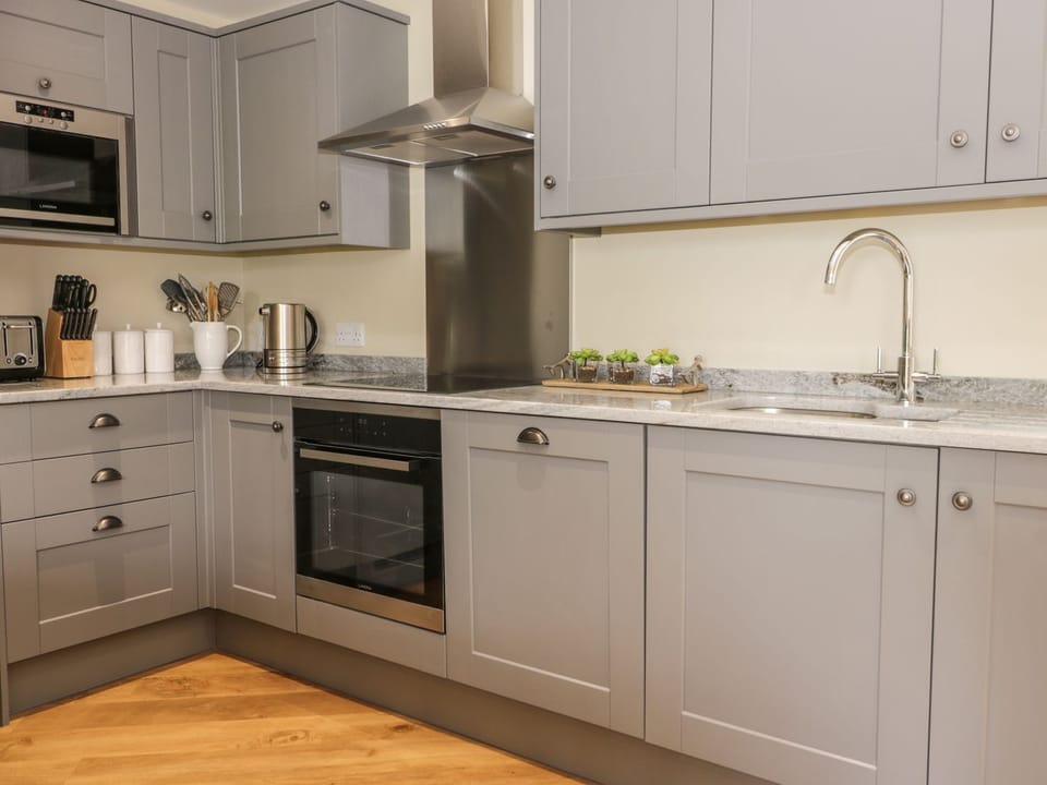 Fridge, dishwasher, electric kettle, toaster