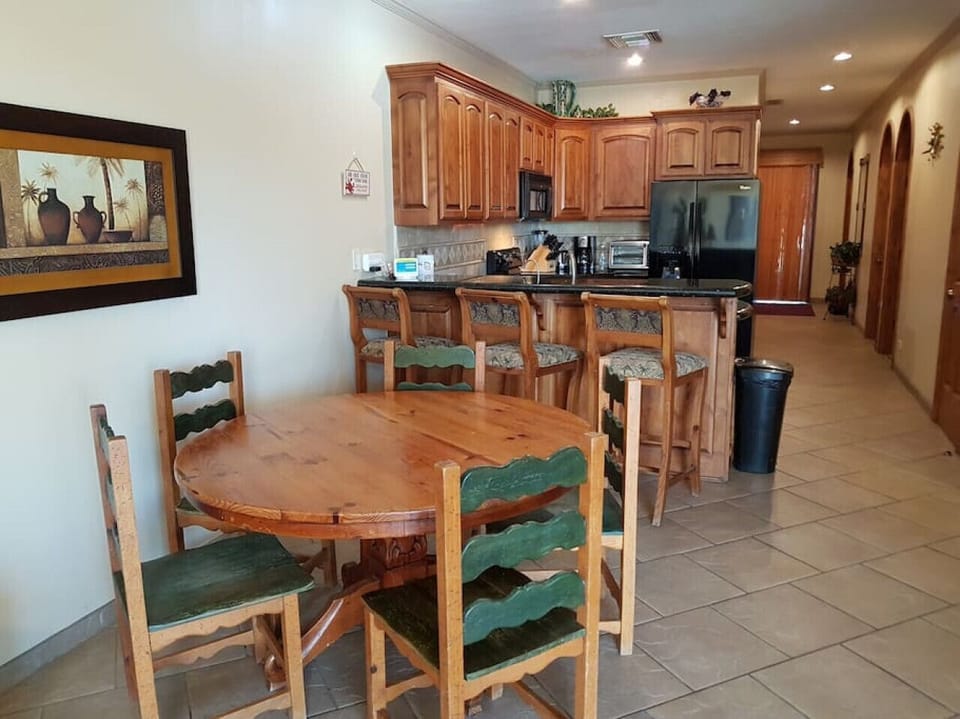Dining table for 6