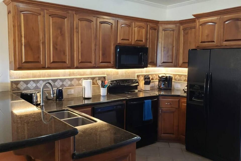 Fully equipped kitchen