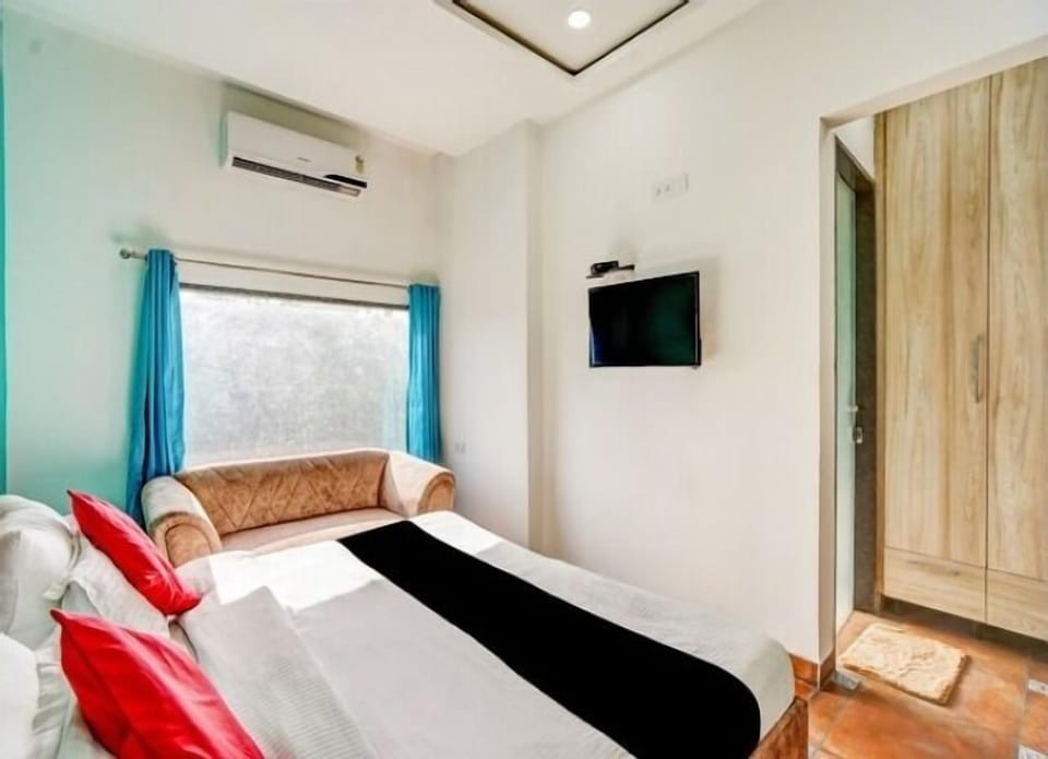 Deluxe Double Room | Free WiFi