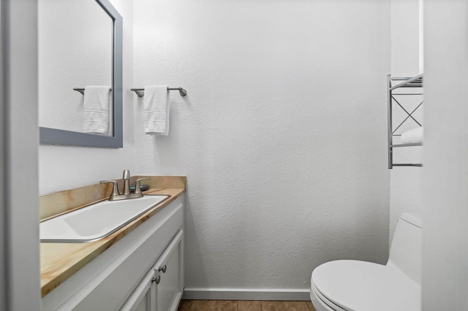 En suite 1/2 bath in Primary Bedroom