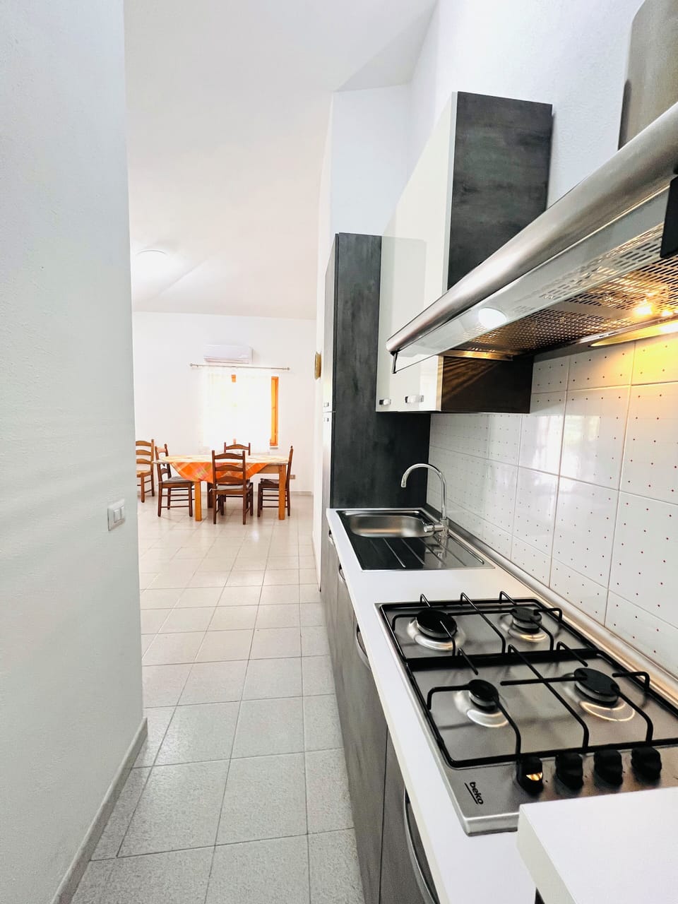 Apartment | Private kitchen | Full-size fridge, oven, stovetop, cookware/dishes/utensils