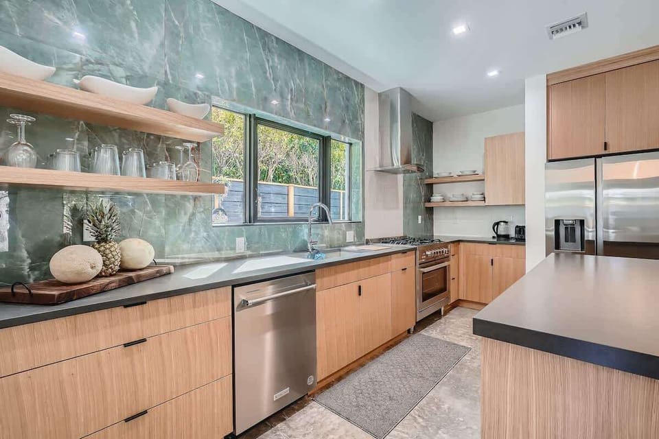 08Kitchen