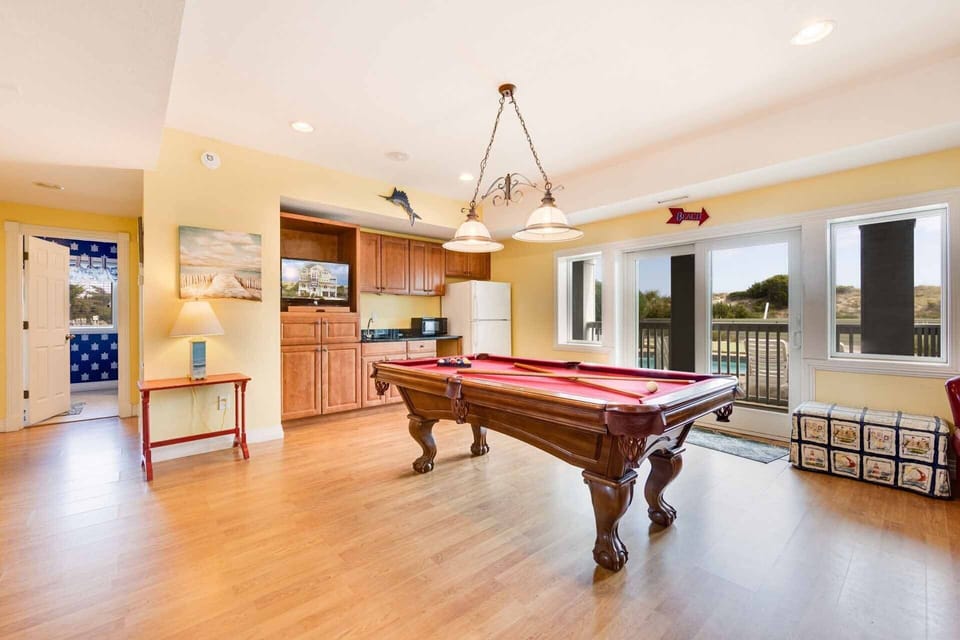 Surf-Or-Sound-Realty-1075-Walkin-On-Sunshine-Game-Room-01