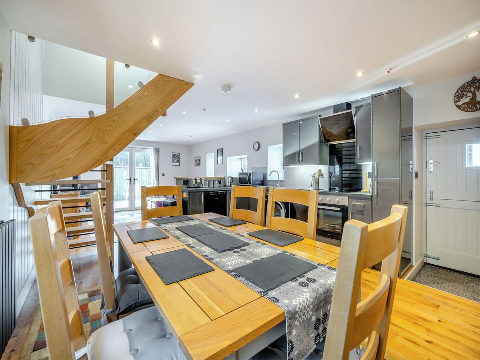 Dining Area | Yr Hen Beudy, Tregaron
