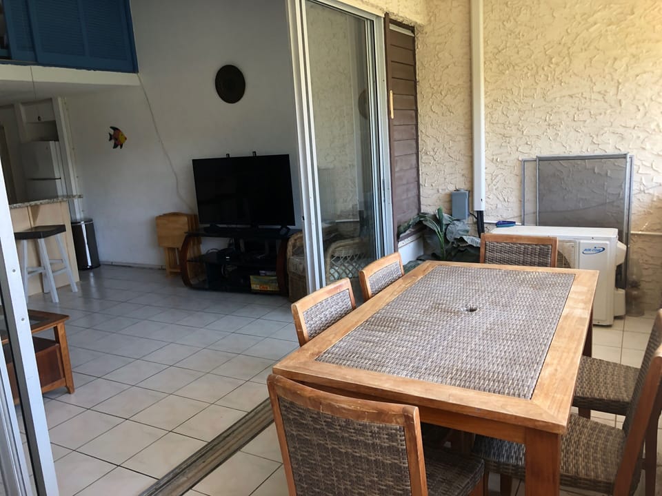 Deck - dining