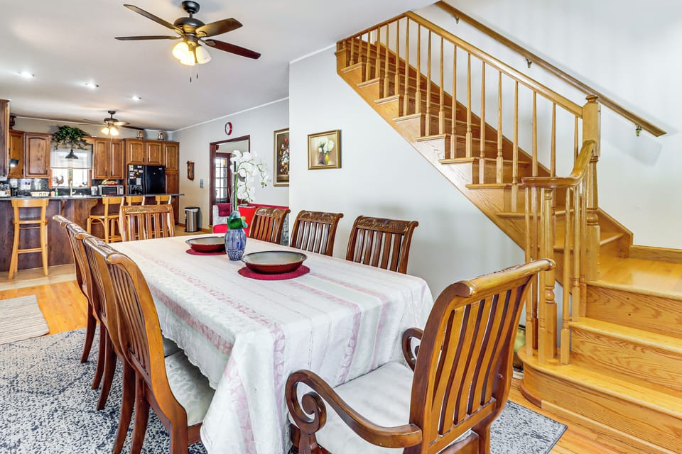 Kitchen | Dining Area