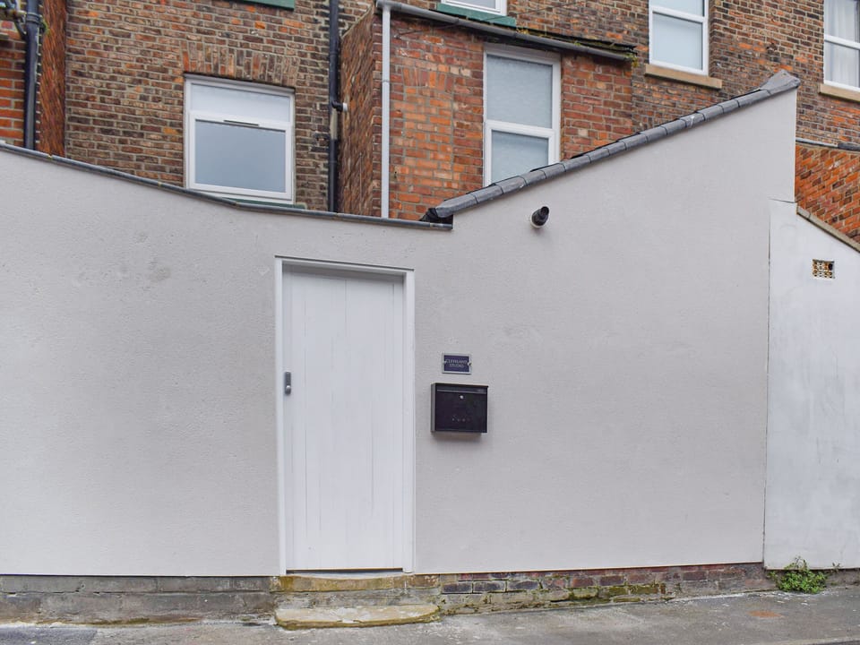 Exterior | Cleveland Studio - Cleveland Terrace stays, Whitby