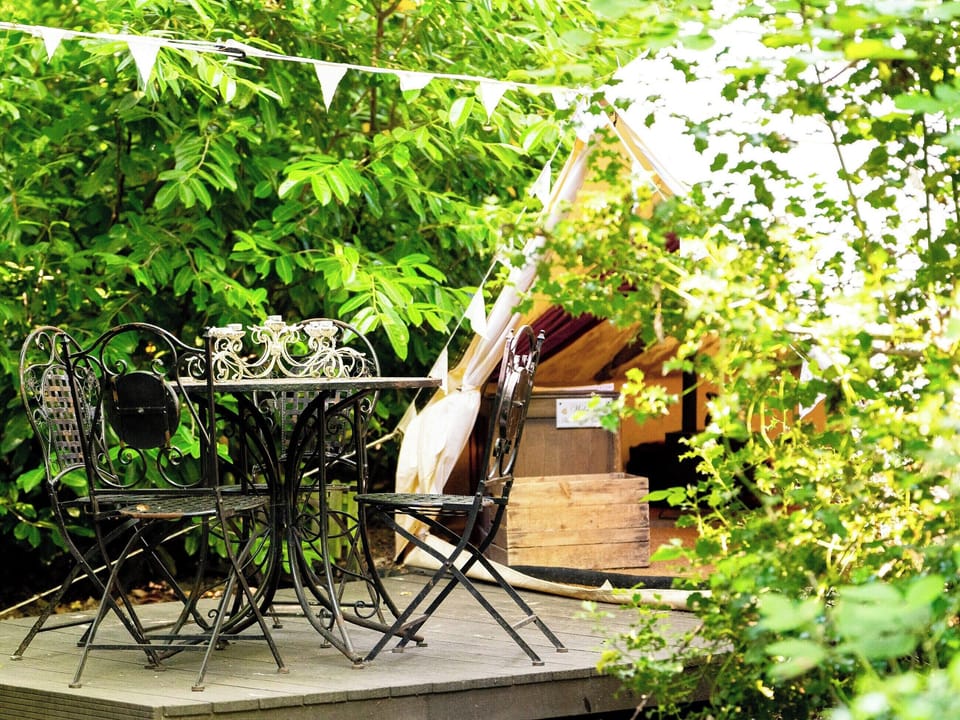 Decking | Bedouin - Hollington Park Glamping, Woolton Hill, nr Newbury