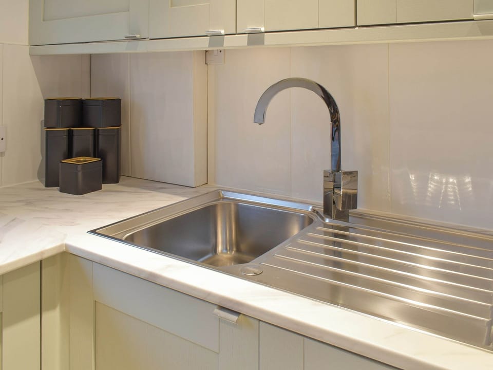 Kitchen | Whitehouse Studio, Roslin