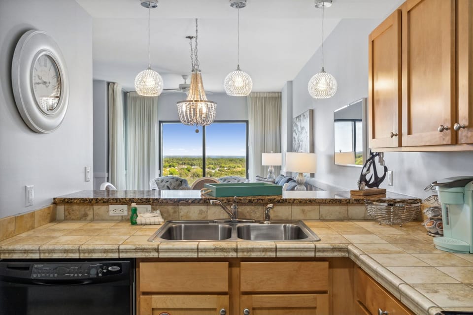 5-web-or-mls-15100-front-beach-rd-unit-1211