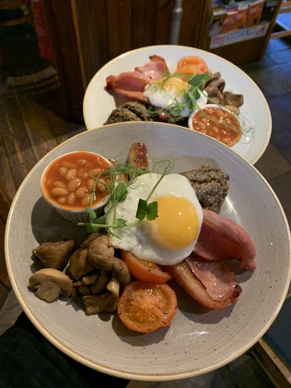 Daily full breakfast for a fee